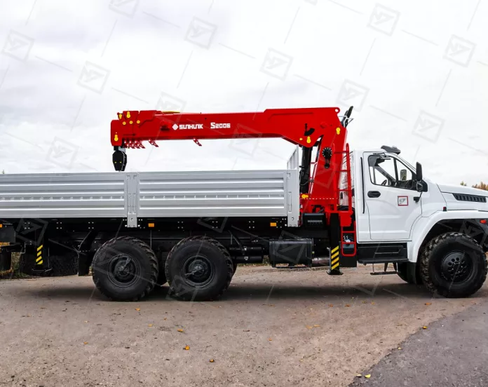 Бортовой автомобиль Урал NEXT 4320-72Е5 с КМУ Sunhunk S-2006