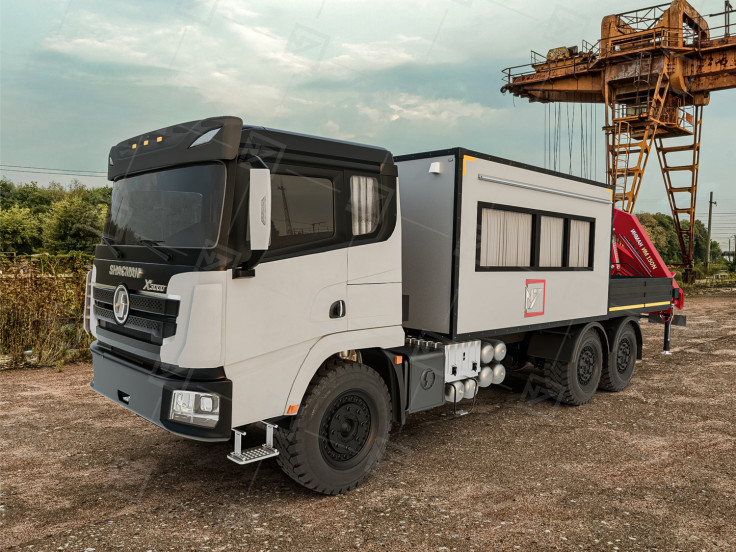 2.5 Вахтовый автобус Shacman 16 мест с бортовой платформой и КМУ