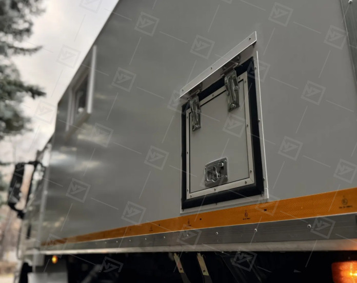 ПАРМ 3+2 Shacman с бортовой платформой (КМУ ИНМАН ИМ-77)