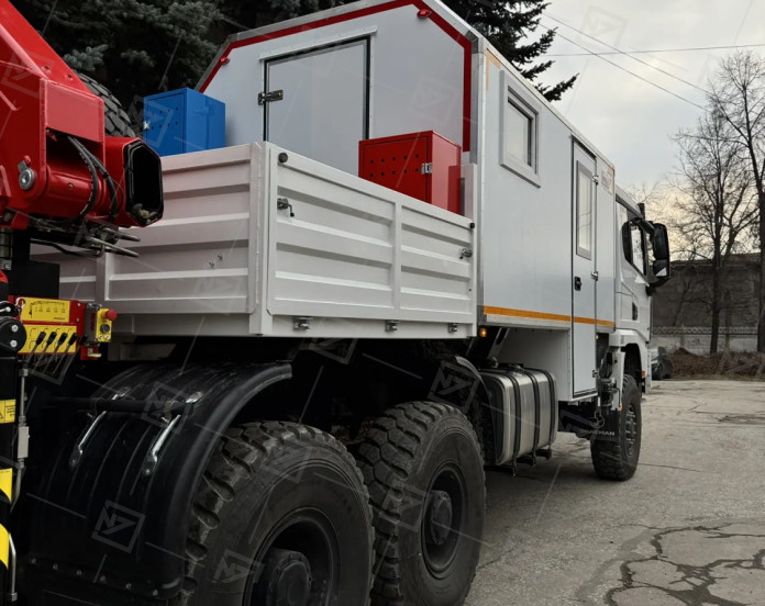 ПАРМ 3+2 Shacman с бортовой платформой (КМУ ИНМАН ИМ-77)