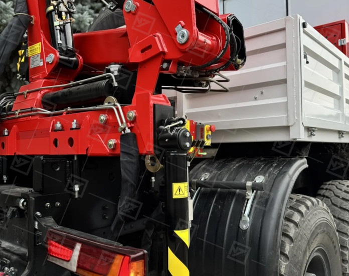 ПАРМ 3+2 Shacman с бортовой платформой (КМУ ИНМАН ИМ-77)