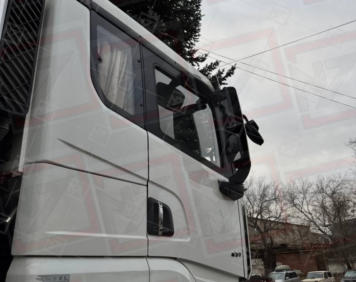 ПАРМ 3+2 Shacman с бортовой платформой (КМУ ИНМАН ИМ-95)