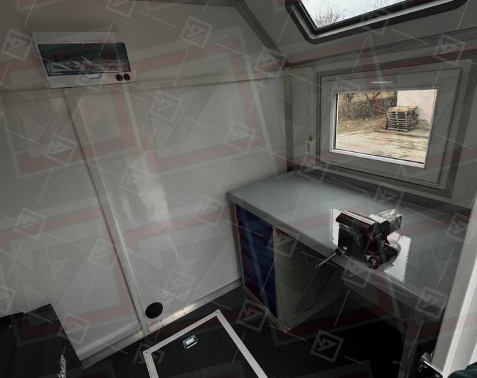 ПАРМ 3+2 Shacman с бортовой платформой (КМУ ИНМАН ИМ-95)