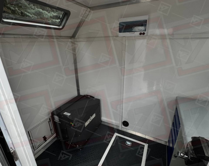 ПАРМ 3+2 Shacman с бортовой платформой (КМУ ИНМАН ИМ-95)