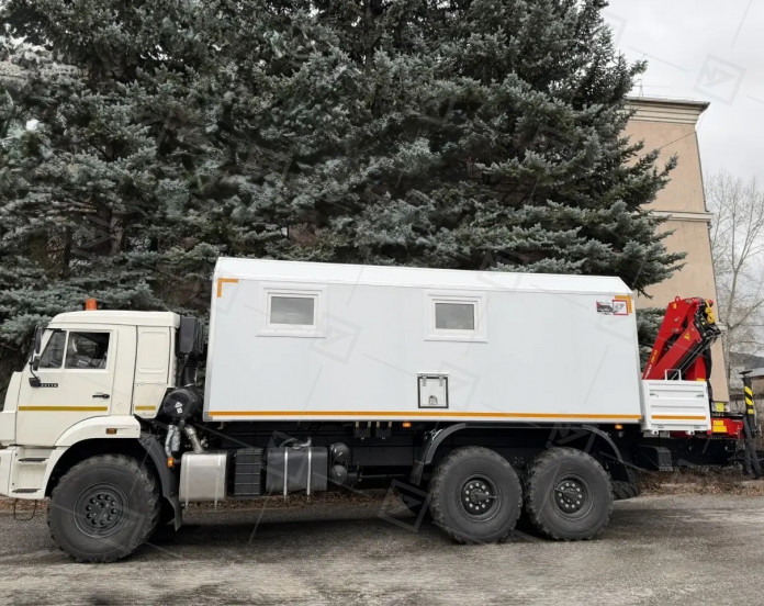 Передвижная маслостанция Камаз 43118 (6+2 места, с бортовой платформой)