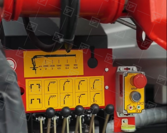 Передвижная маслостанция Камаз 43118 (6+2 места, с бортовой платформой)