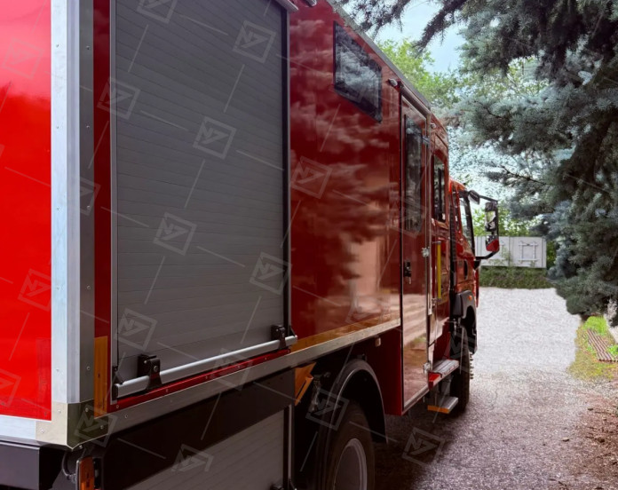 Пожарный автомобиль газодымозащитной службы АГ-10 на шасси HOWO