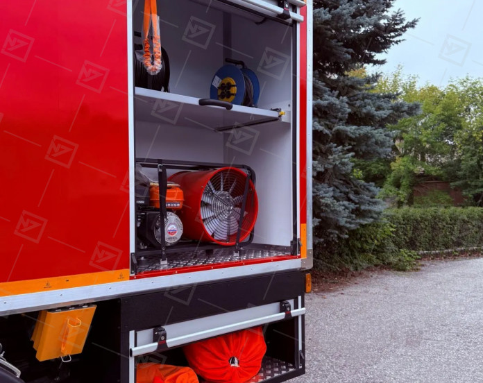 Пожарный автомобиль газодымозащитной службы АГ-10 на шасси HOWO