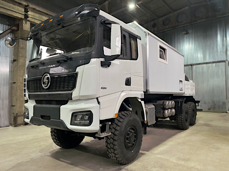 ГПА 6+2 Shacman c местом под установку КМУ